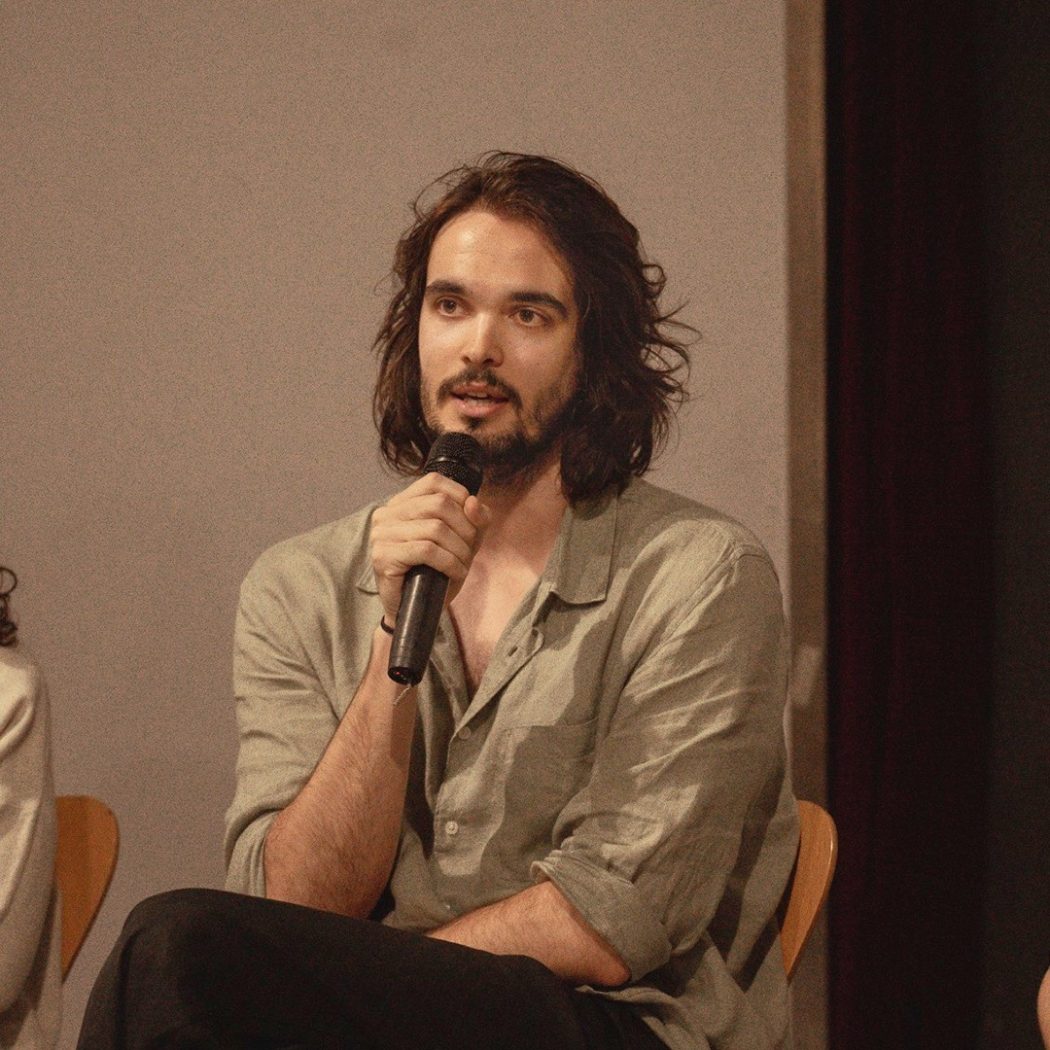 Ferran Gordillo graduat del Grau en Arts Escèniques a l’Escola Universitària de les Arts ERAM – UdG.
