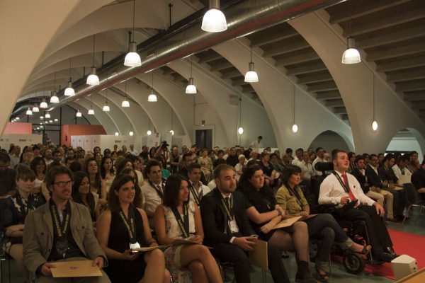 Graduació Grau en Audiovisual i Multimèdia