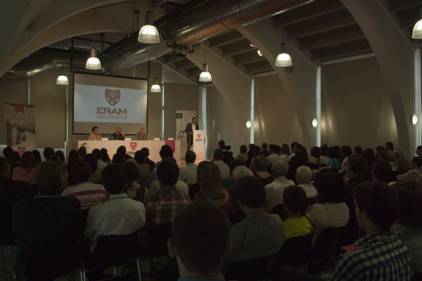 Graduació Grau en Audiovisual i Multimèdia