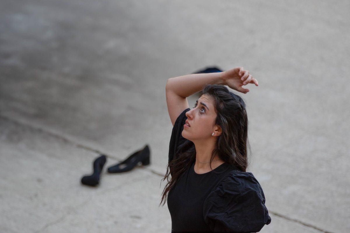 Carla Coll actuando en Un segundo bajo la arena