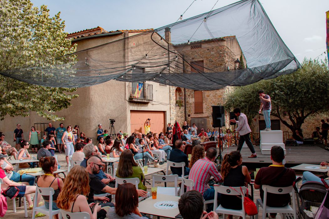 Guilligan Dionisio i Pol Toro actuant al Festival Niu